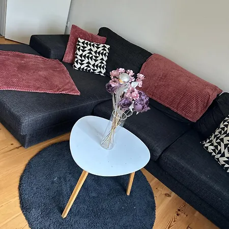 Apartment Beautyfull And Bright With Free Parking Located Close To Life And Beautyfull Nature *